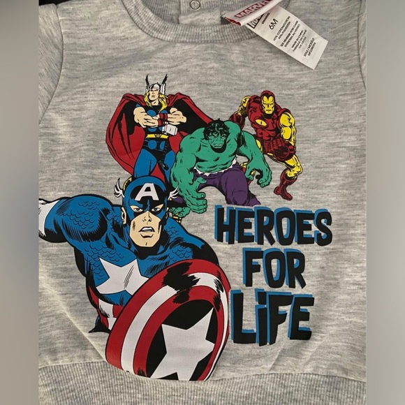 NEW baby Marvel crewneck sweater - Picture 2 of 4